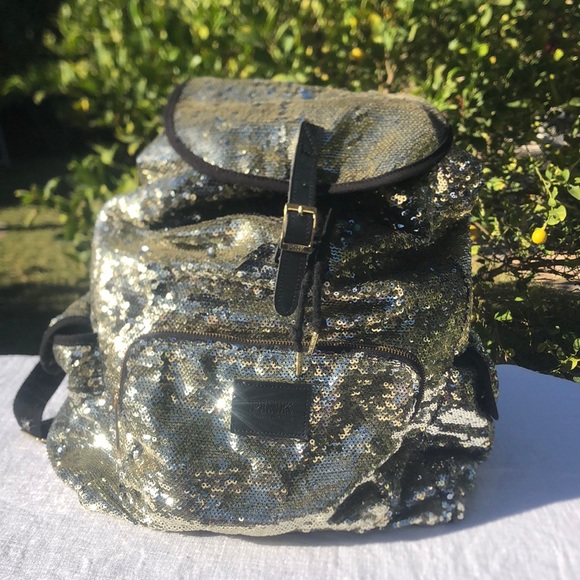 Victoria's Secret PINK Gold Sequin Backpack LIMITED EDITION.š
